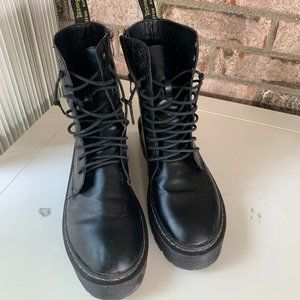 Dr. Martens JADON SMOOTH LEATHER PLATFORM BOOTS